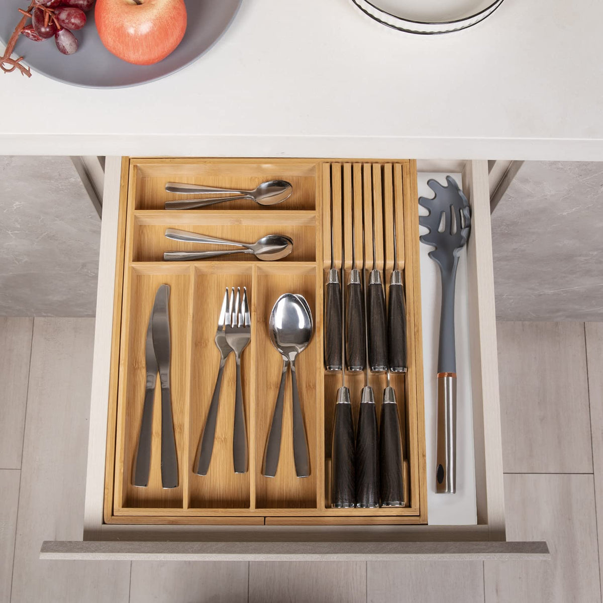 TIOPGHAD Expandable Bamboo Silverware Drawer Organizer Tray, Natural