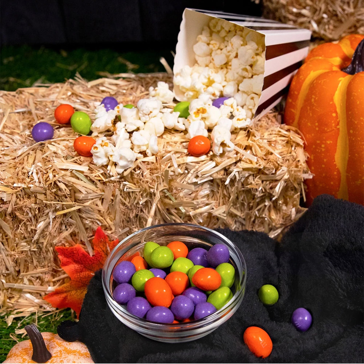 Halloween Peanut Milk Chocolate Candy Ghoul's Mix - Spooky Seasonal Candy with Peanut Center & Colorful Crunchy Chocolate Shell for Trick-or-Treaters