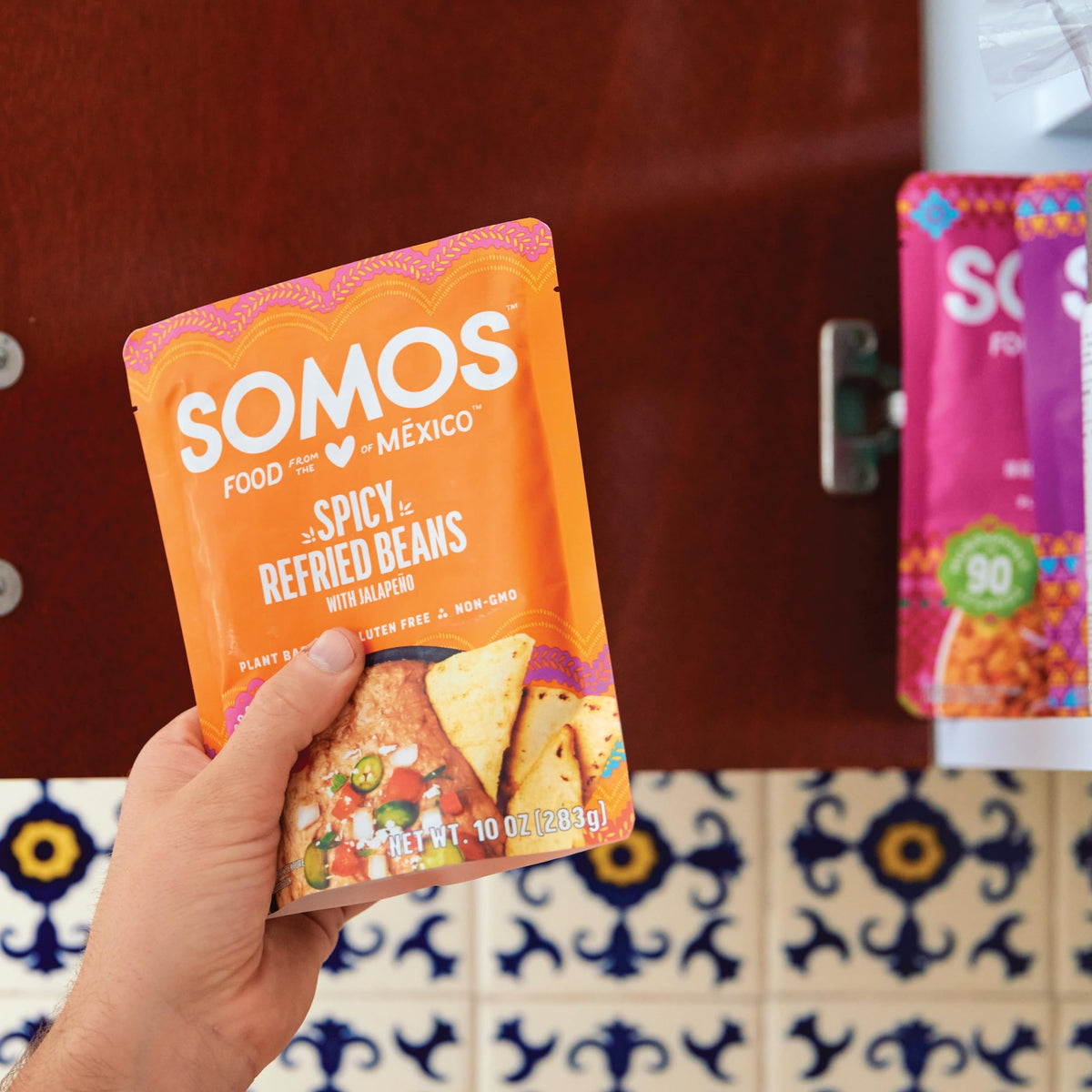 SOMOS Spicy Refried Beans – Gluten Free, Non-GMO, Vegan & Microwaveable (10 oz, Pack of 6)