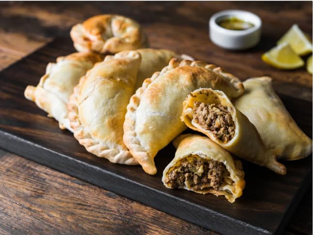 New York Steak & Seafood Handcrafted Empanadas - 24 of Golden Fried or Baked Empanadas with 3-4 Minutes Fry Time (Chicken Empanadas (Pack of 24))