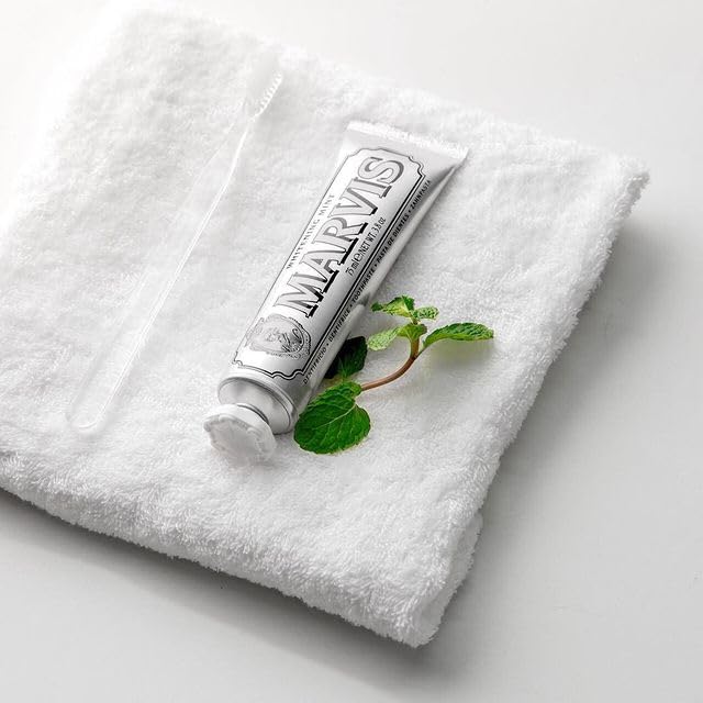 Marvis Whitening Mint Toothpaste, 3.8 Ounce (Pack of 1)
