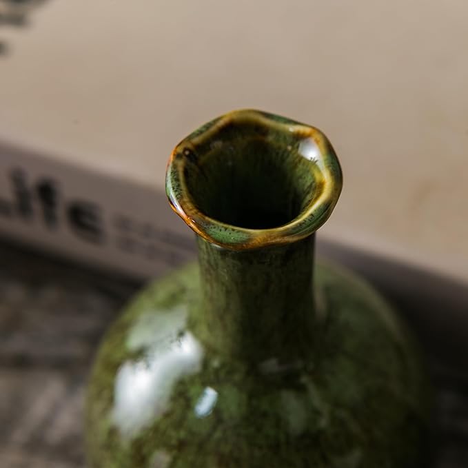 JOJUNO Glazed Rustic Bud Vase Set of 4 - Small Ceramic Mini Pottery Vases in White, Yellow, Green, Red - Ideal for Fresh & Dried Flowers - Modern Farmhouse Décor for Living Room, Shelves, Dining Table
