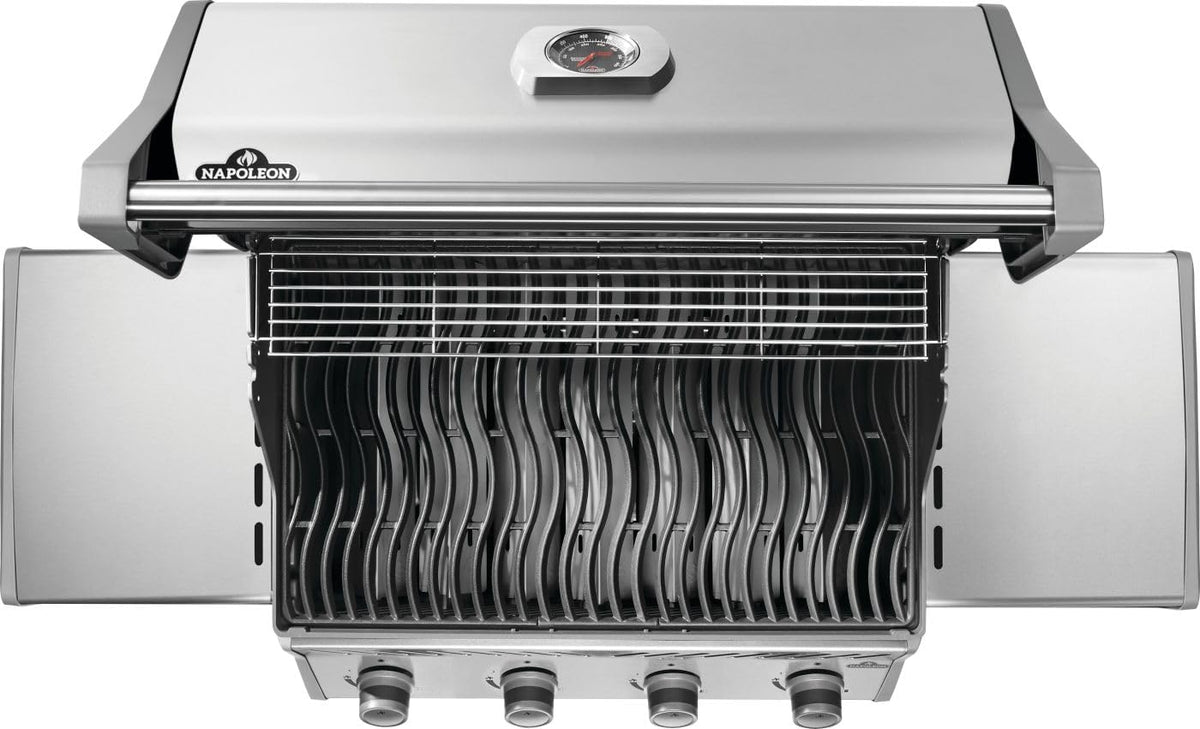 Napoleon Rogue 525 Natural Gas Grill, Stainless Steel, Durable 4-Burner Gas Grill