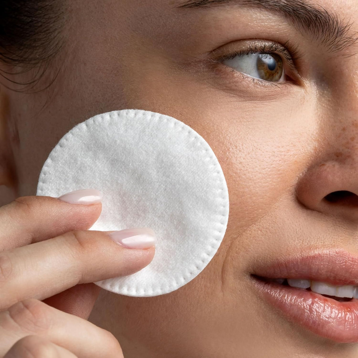 Cliganic Premium Cotton Rounds for Face, Makeup Remover Pads, 500 Count