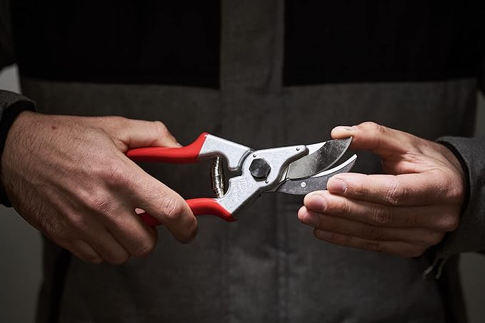 Felco F4 Pruning Shears – 9.25" Swiss-Made Garden Clippers for Pruning | Hand Pruners for Gardening | Garden Tool Cutter with Precision Bypass Blade, Aluminum Body, Replaceable Parts, Nut/Bolt Model