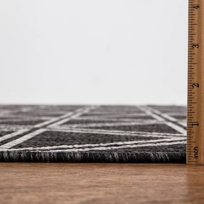 Keen Home Design Outdoor Runner Rug - 2x8 Washable Indoor/Outdoor Rug for Patio, Balcony, Kitchen, Garden, Beach, Deck and Porch. Size: 2'2" x 7'7"