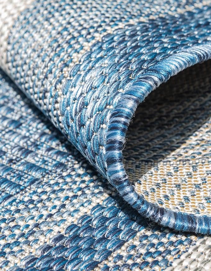 Unique Loom Outdoor Border Collection Area Rug - Soft Border (7' 10" Round, Blue/ Ivory)