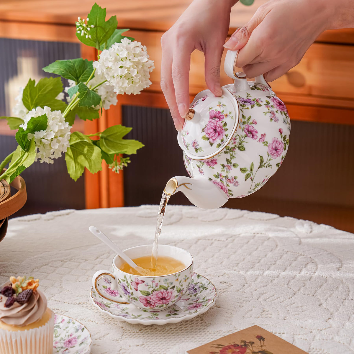 Cozierlavie Small Ceramic Floral Teapot，22oz Tea Pot with Infuser for Blooming and Loose Tea, Coffee，milk(Pink and purple flowers, With tea strainer)