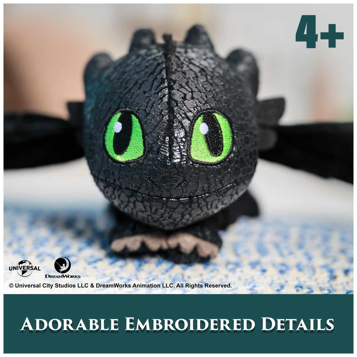 DreamWorks How to Train Your Dragon Hug & Glide Toothless 12" Plush; Age 4+