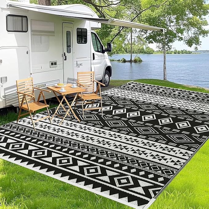 WILDROOTS 5x8 Feet Black and White Plastic Outdoor Rug, Stain Resistant Waterproof Reversible Outdoor Patio Rug, Fade Resistant Camping Rug
