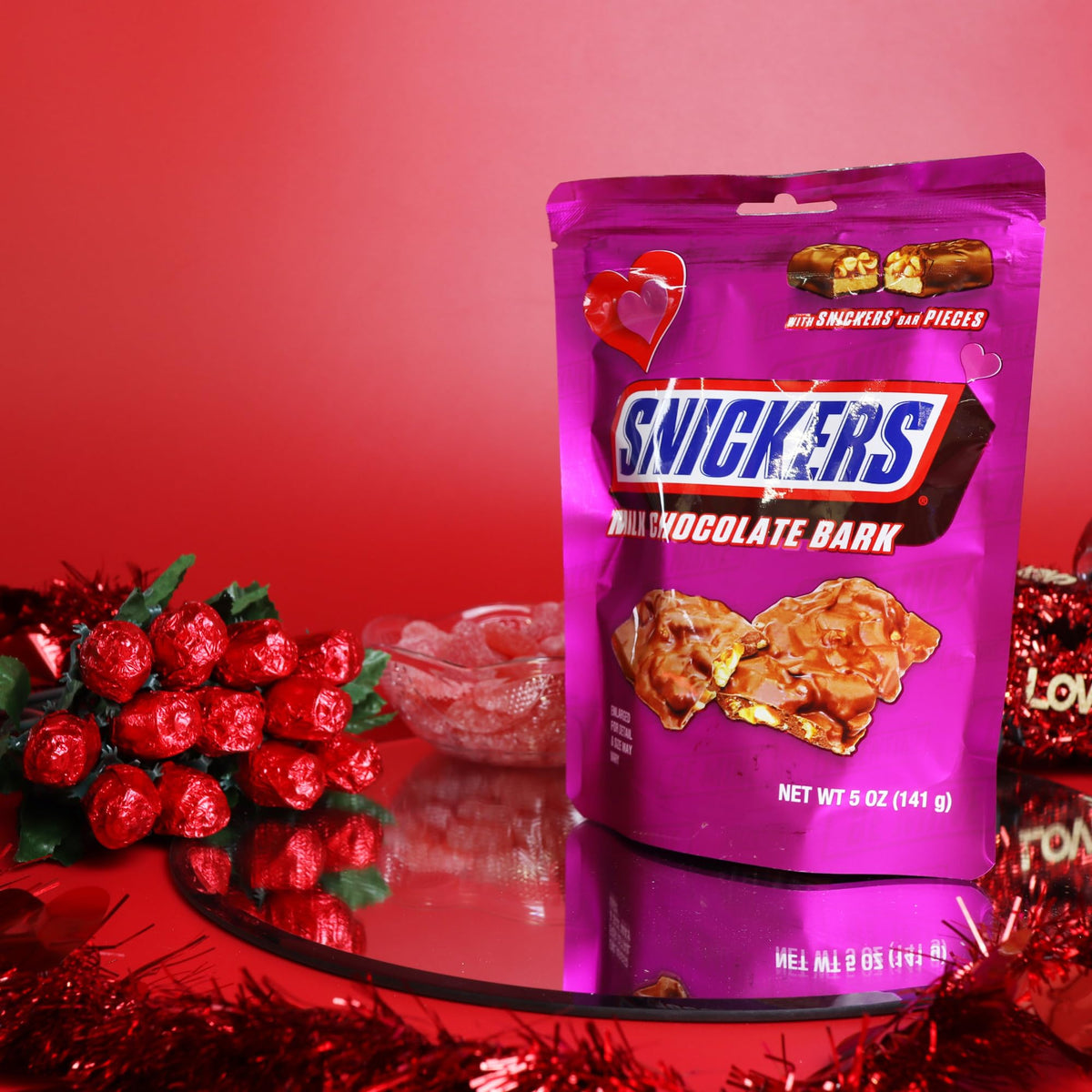 Morris National Inc Limited Edition Valentine’s Day Snickers Bark, Milk Chocolate Candy Bars with Peanuts and Caramel Inside, Party Favor Treats, 5