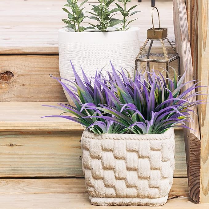 16Pcs Artificial Grass Fake Plants 17.3in Outdoor Plants UV Resistant Faux Greenery Stems Fake Grass for Home Window Garden Office Patio Pathway Front Porch Halloween Décor Green & Purple