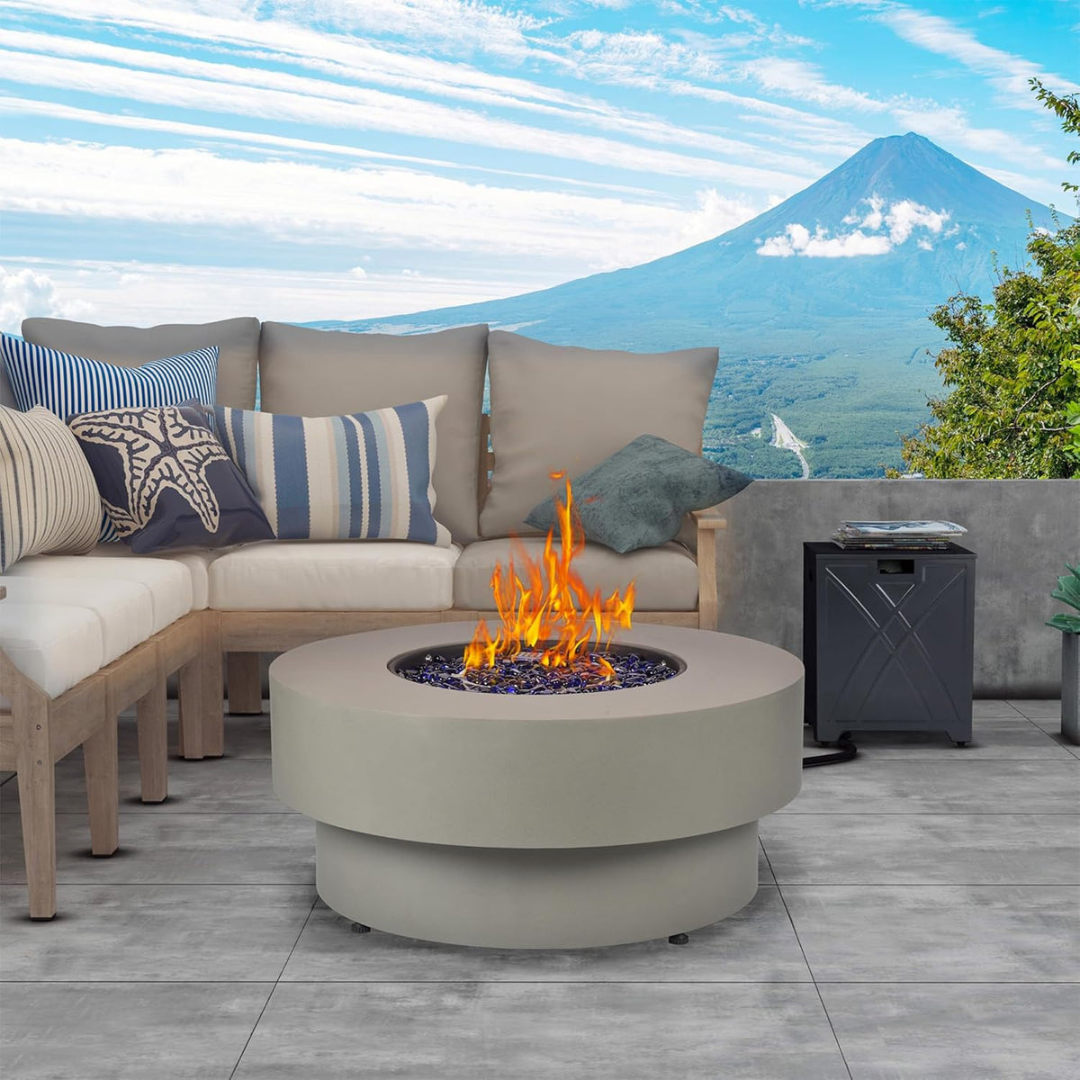 32.5-inch Outdoor Gas Fire Pit with 20lb Propane Tank Cover Table, 50,000BTU Propane Gas Fire Pits for Outside Patio w/Round Burner Lid, Glass Rocks, Pre-Attached 10ft External Gas Hose