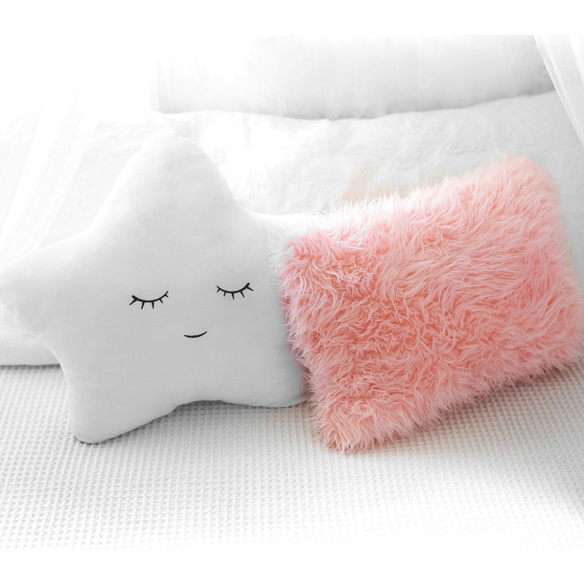 Perfectto Design Set of 2 Decorative Pillows, Toddler Room. Star Fluffy White Embroidered and Furry Pink Faux Fur Soft and Plush Girls Pillows – Throw Pillows for Kid’s Bedroom Décor