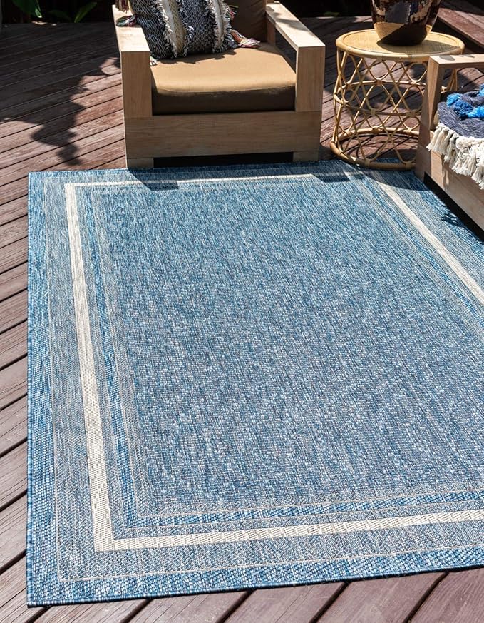 Unique Loom Outdoor Border Collection Area Rug - Soft Border (4' 1" x 6' 1" Rectangle, Blue/ Ivory)