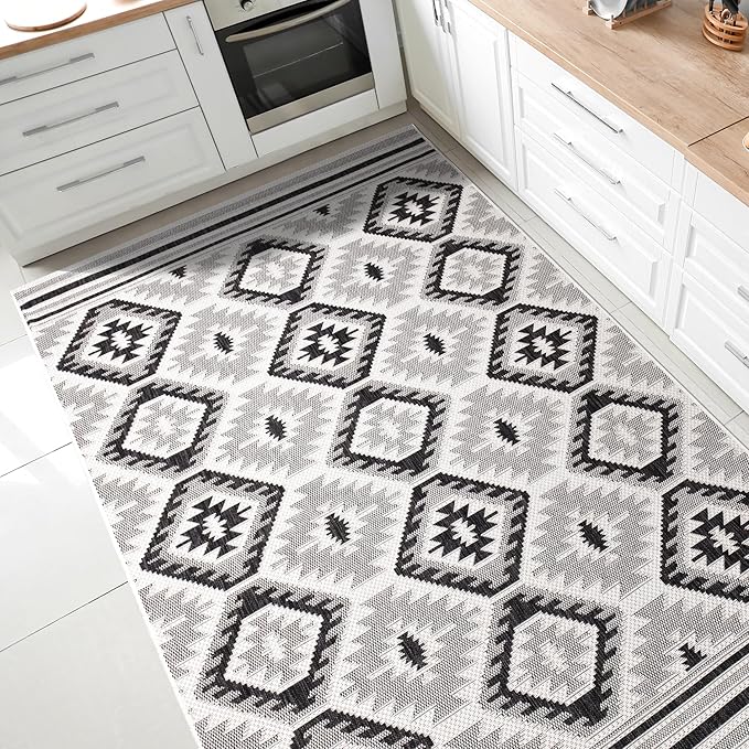 Keen Home Design Outdoor Rug - 8x10 Washable Indoor/Outdoor Rug for Patio, Balcony, Kitchen, Garden, Beach, Deck and Porch. Size: 7'9" x 10'2"