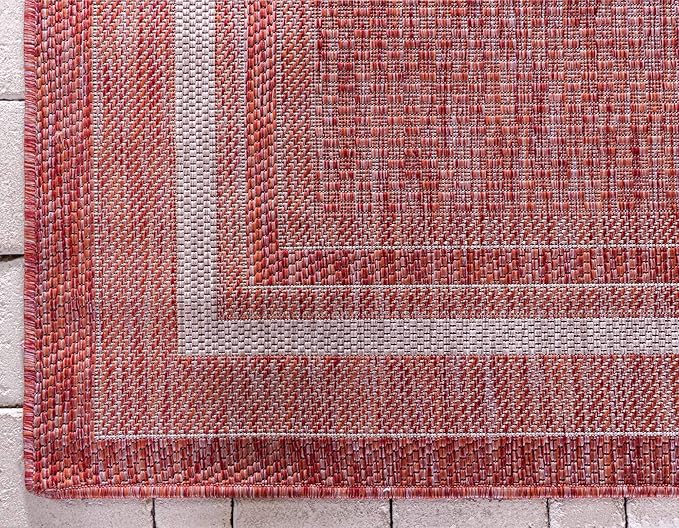 Unique Loom Outdoor Border Collection Area Rug - Soft Border (5' 3" x 8' Rectangle, Rust Red/ Ivory)