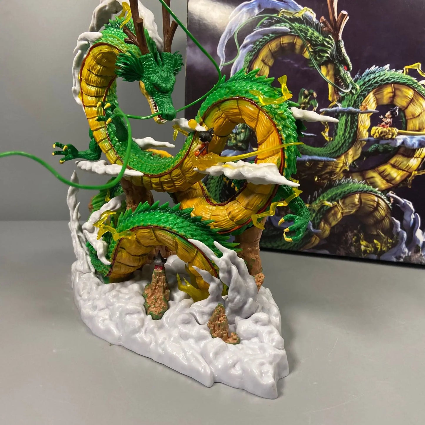Dragon Ball Shenron Goku Figure