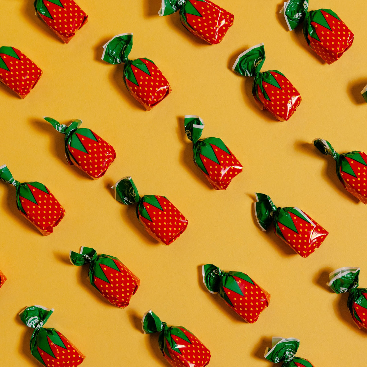 Cambie Strawberry Bon Bons – 6 Lb Bulk Candy with Hard Shell & Soft Center
