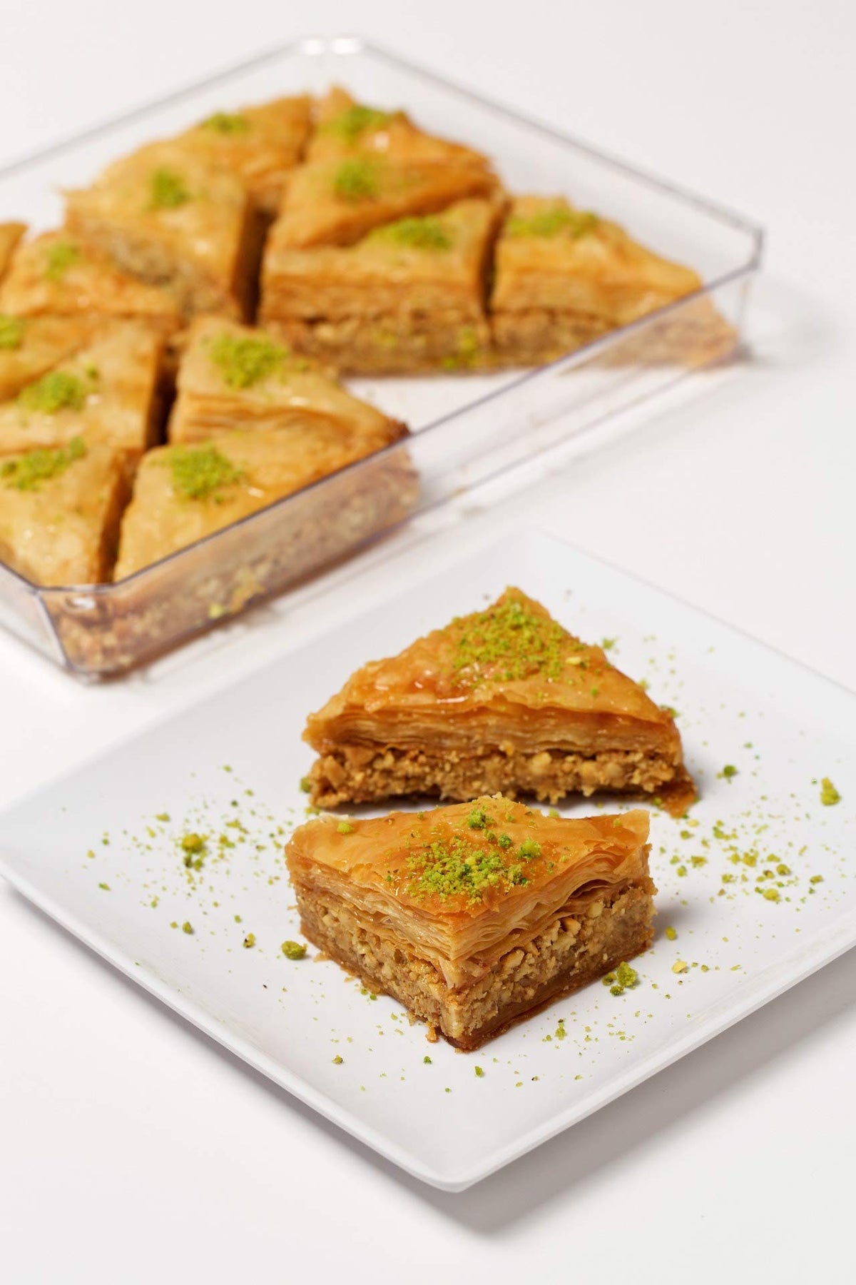 Cedar Pastries 16-Piece Traditional Triangle Baklava – Cashew, Almond & Walnut