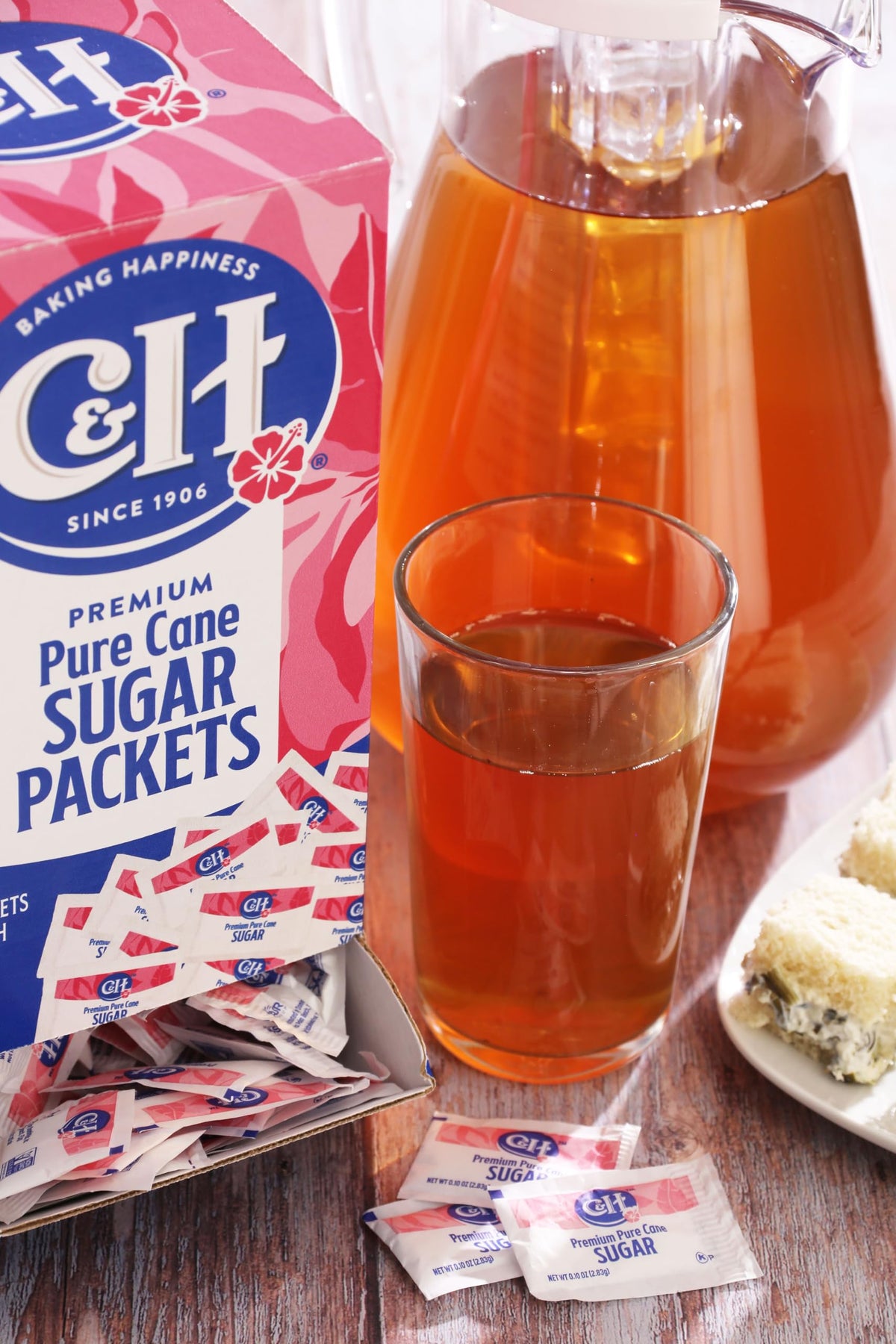 C&H Premium Pure Cane Sugar Packets – 400 Count, 0.10 oz, Non-GMO, Dispenser Box