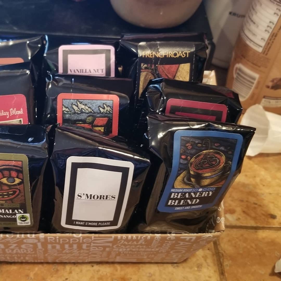 Indulgent Coffee Selection Gift Box | 12 Sampler Packs of 100% Specialty Arabica – Coffee Beanery