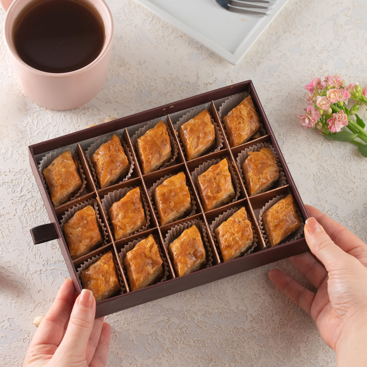 Damaskino Home Greek Baklava Gift Box – 15 Walnut Pastries