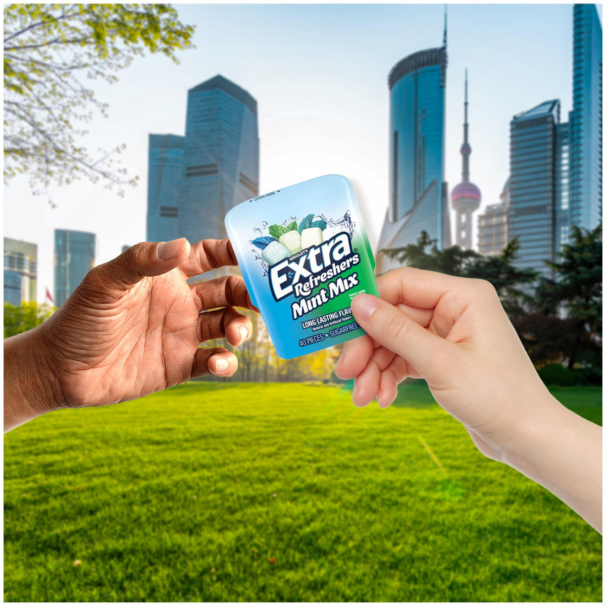 EXTRA Refreshers Mint Mix Gum – 6 Bottles x 40 Pieces | Long-Lasting Fresh Breath