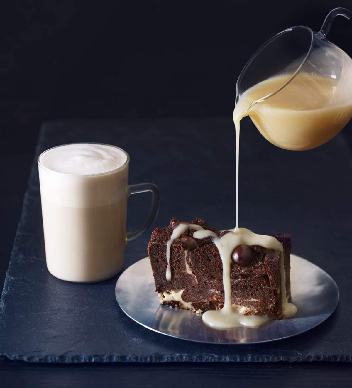 Ghirardelli Squeeze Bottles Set — Chocolate, Caramel & White Chocolate Sauces (3-Pack)