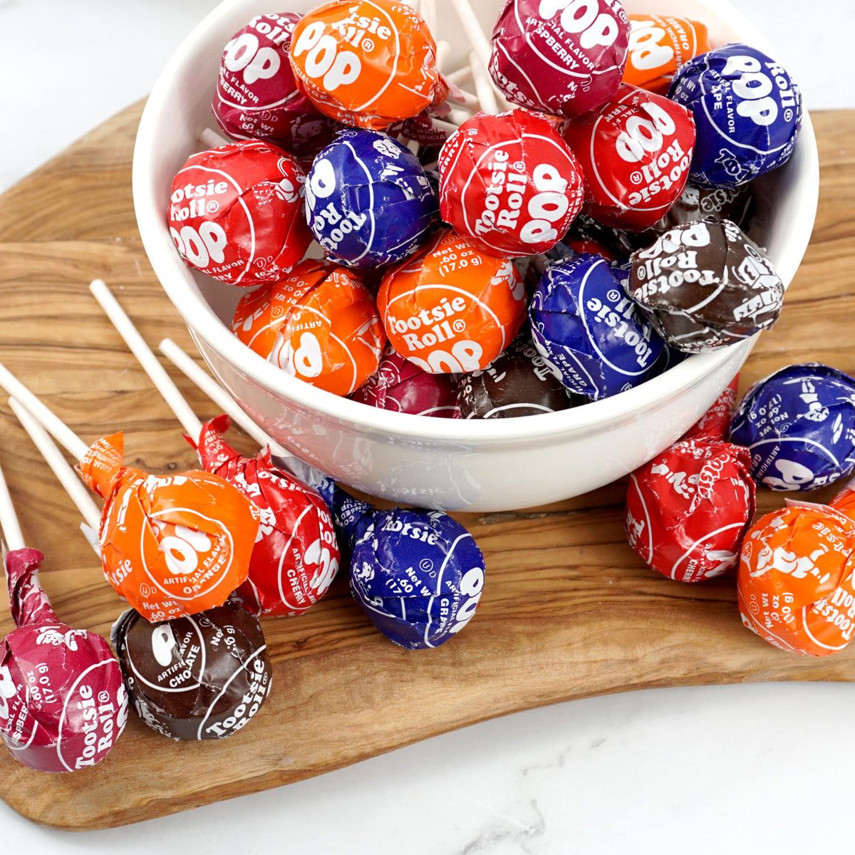 The Hampton Popcorn Company Tootsie Roll Pops with Chocolate Center – 5 lb Bulk Bag (Approx 110 Count), Assorted Fruit Flavors
