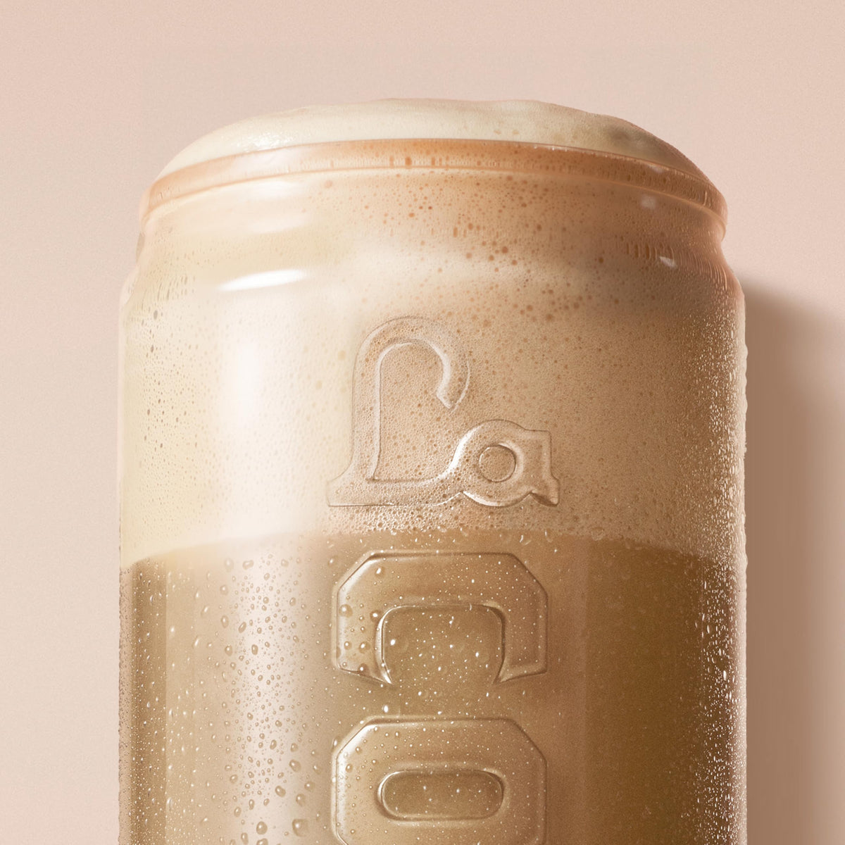 La Colombe Strawberry Mocha Draft Latte — 11 oz Cans (Pack of 12)