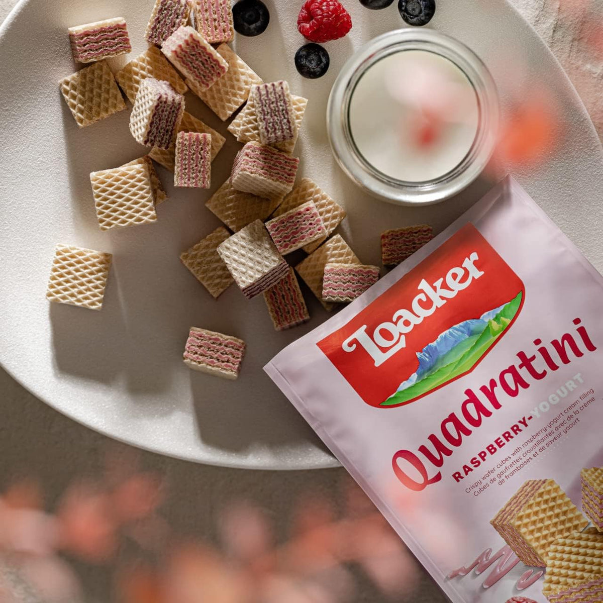 Loacker Quadratini Raspberry Yogurt Wafers – 30% Less Sugar, Large Pack (6)
