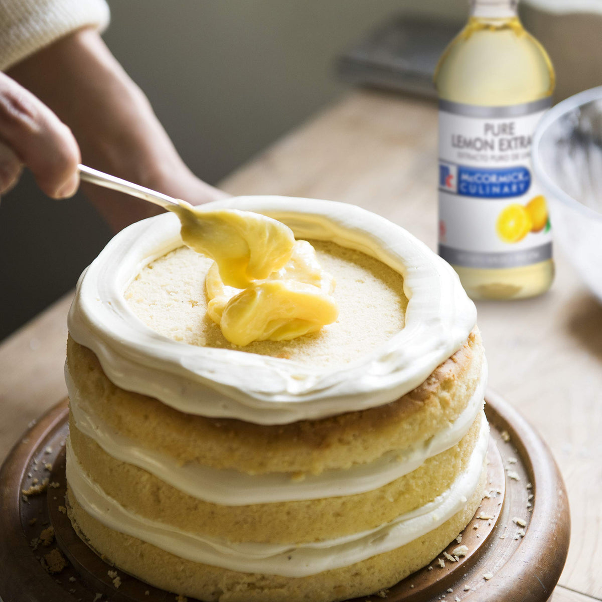 McCormick Culinary Pure Lemon Extract – 16 fl oz, Lemon Flavor for Baking & Desserts