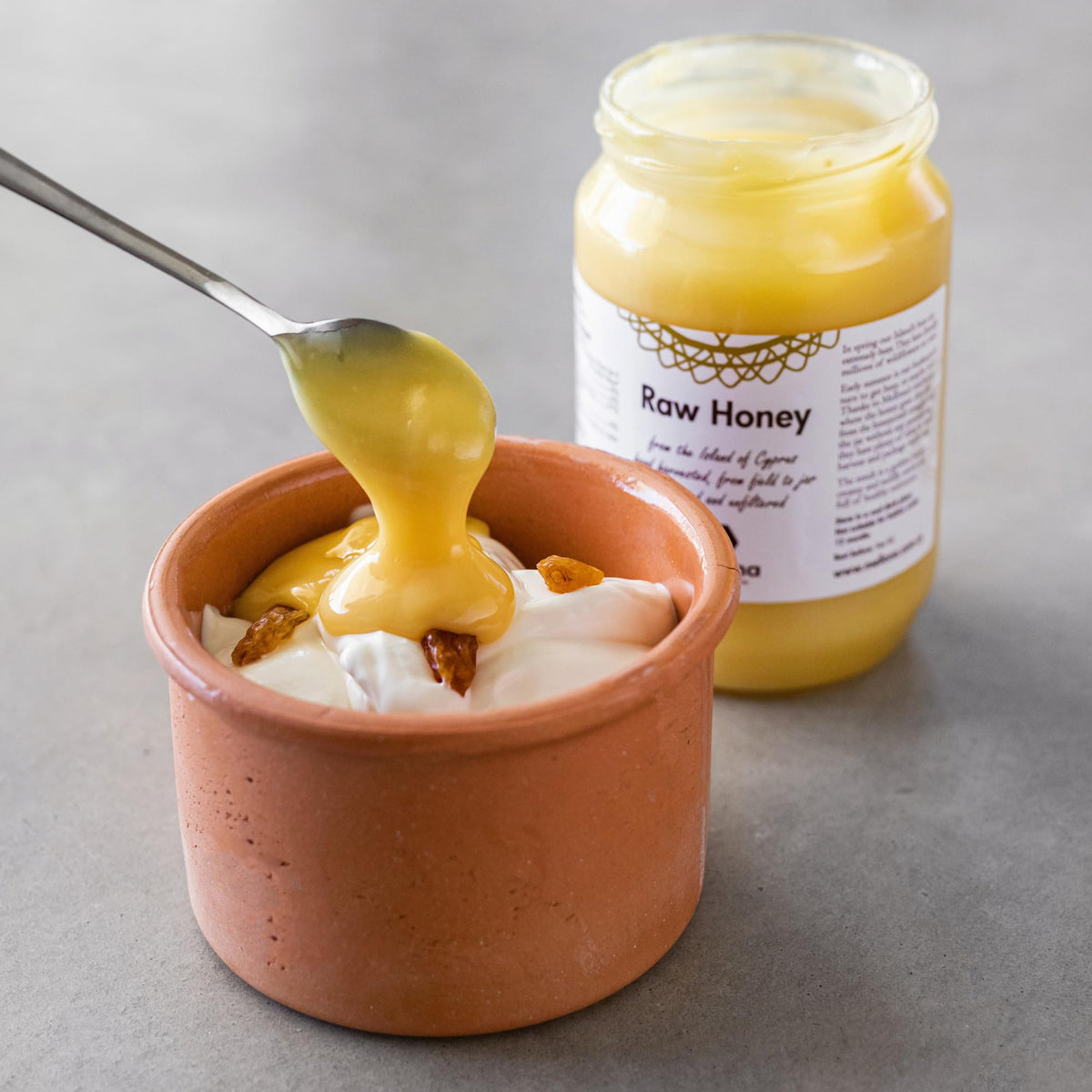 Mellona 100% Raw Honey – 1kg Unfiltered Cyprus Creamy Golden Honey