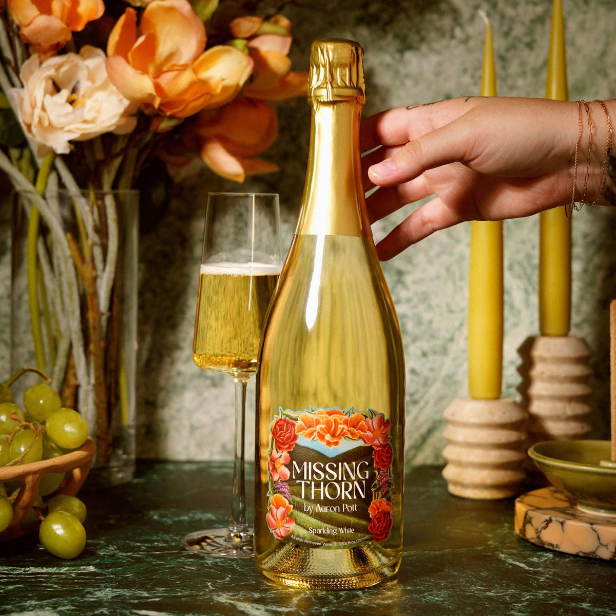 Missing Thorn Sparkling White NA Riesling by Aaron Pott — 15 Cal/5oz, Vegan, Gluten-Free