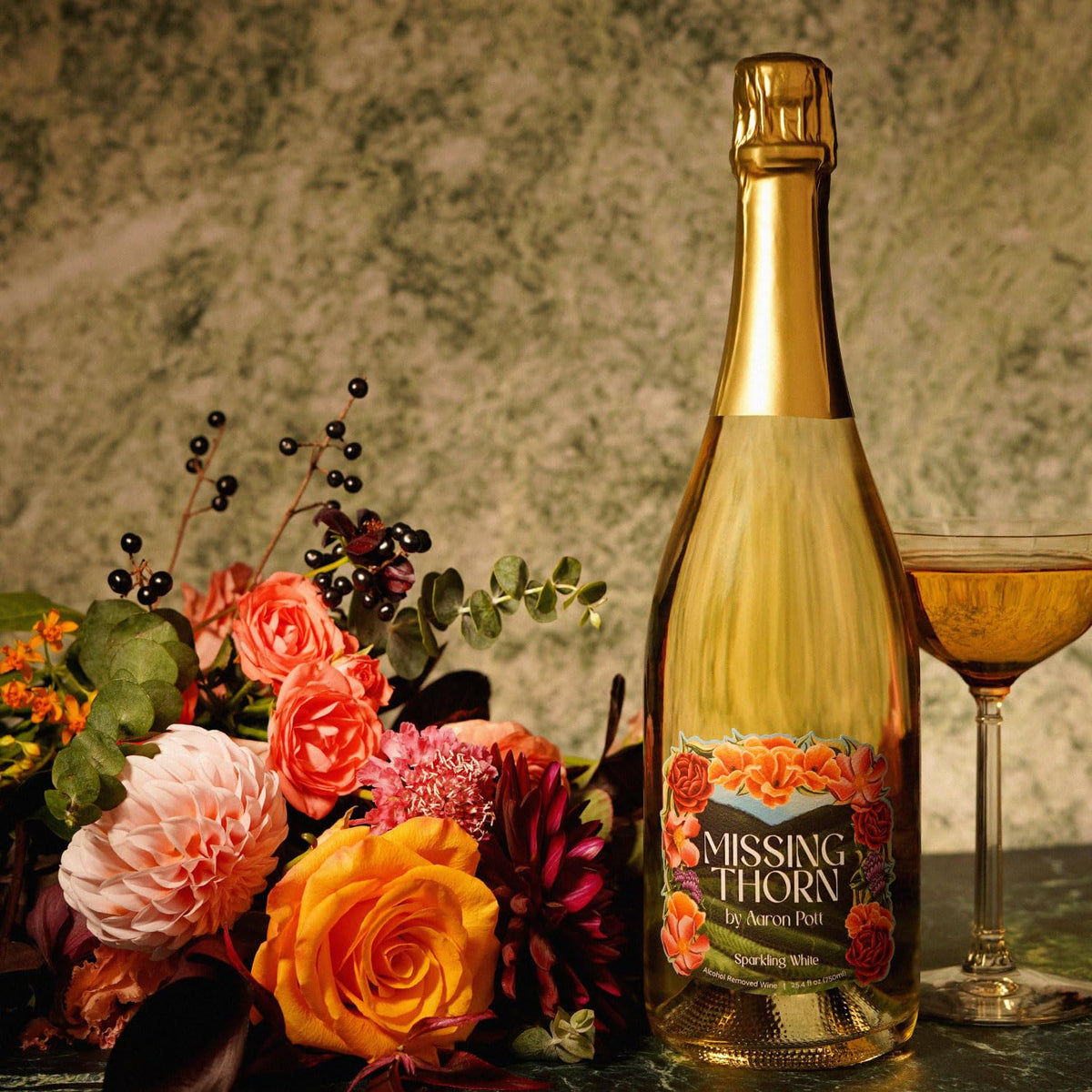 Missing Thorn Sparkling White NA Riesling by Aaron Pott — 15 Cal/5oz, Vegan, Gluten-Free