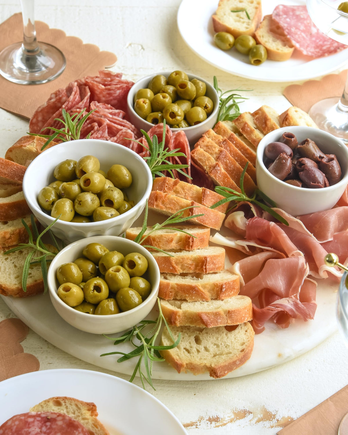 Poshi Natural Whole Pitted Olives – 24 Pack Variety (Basil & Garlic, Chili & Oregano, Chili + Garlic, Lemon & Rosemary)