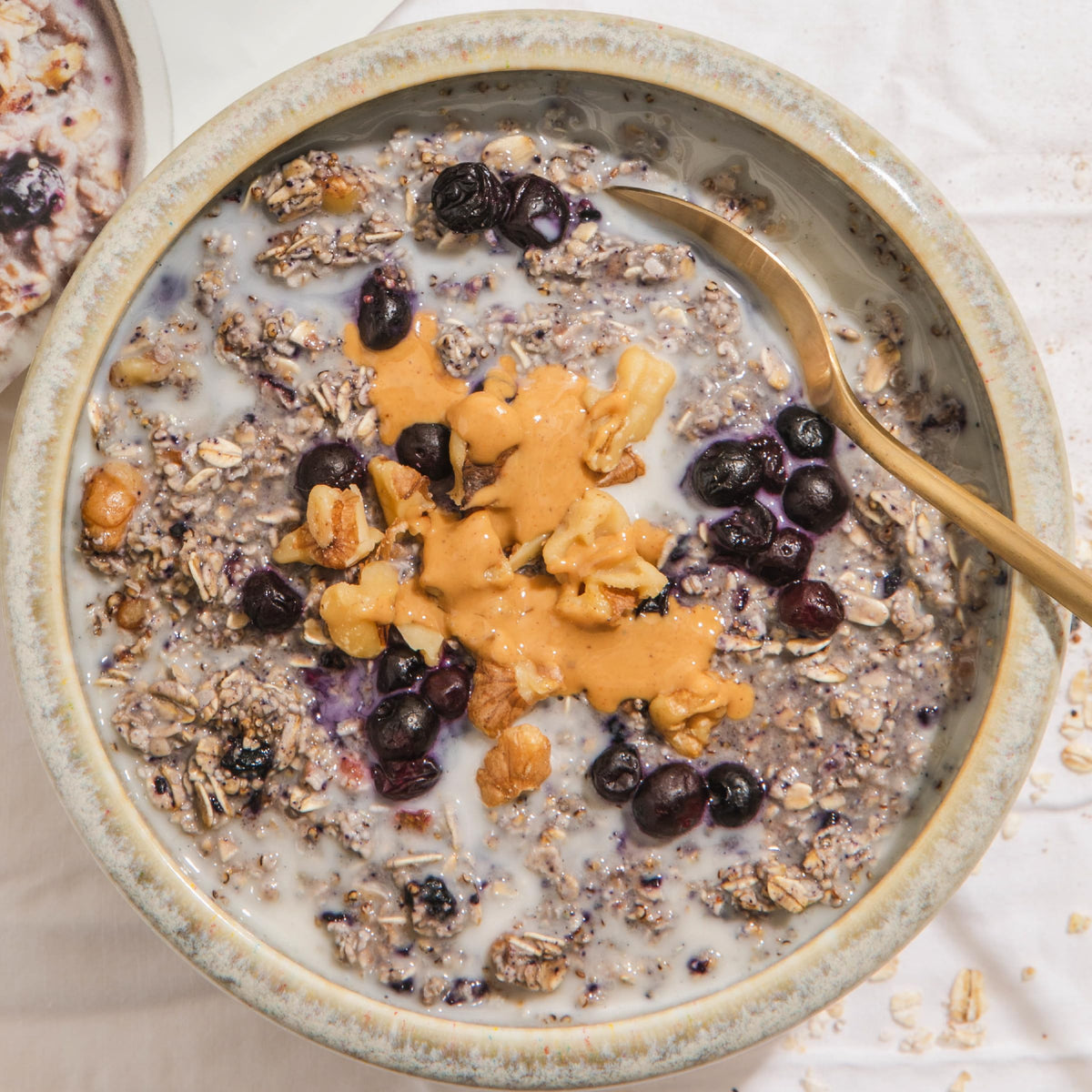 Purely Elizabeth Gluten-Free Collagen Oats Cup – Blueberry Walnut, 12 Ct.