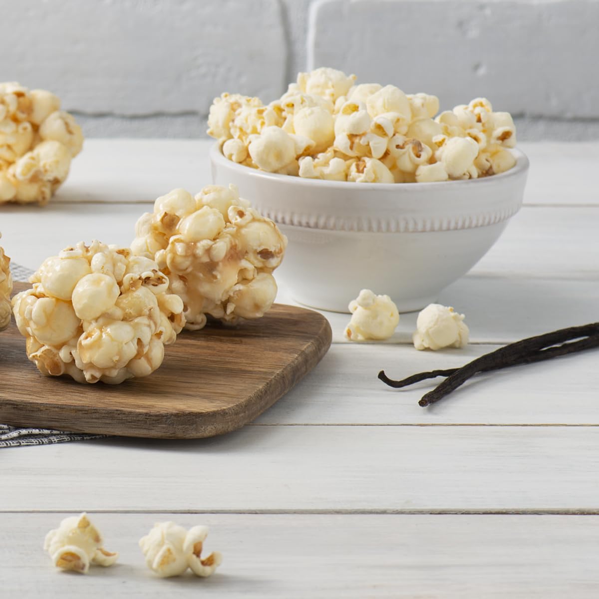 Smartfood Popcorn White Cheddar & Flamin' Hot White Cheddar Variety Pack – 40 x 0.5 oz