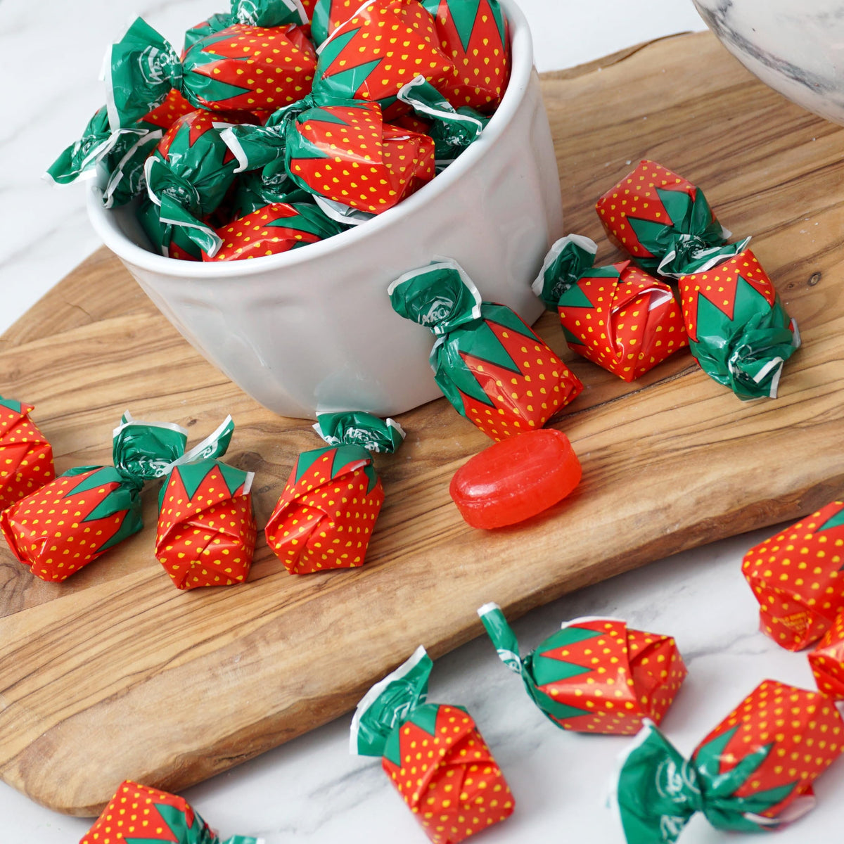 THE HAMPTON CANDY COMPANY Strawberry Bon Bons Hard Candy – 5 lb Bulk (Approx. 350 pcs)