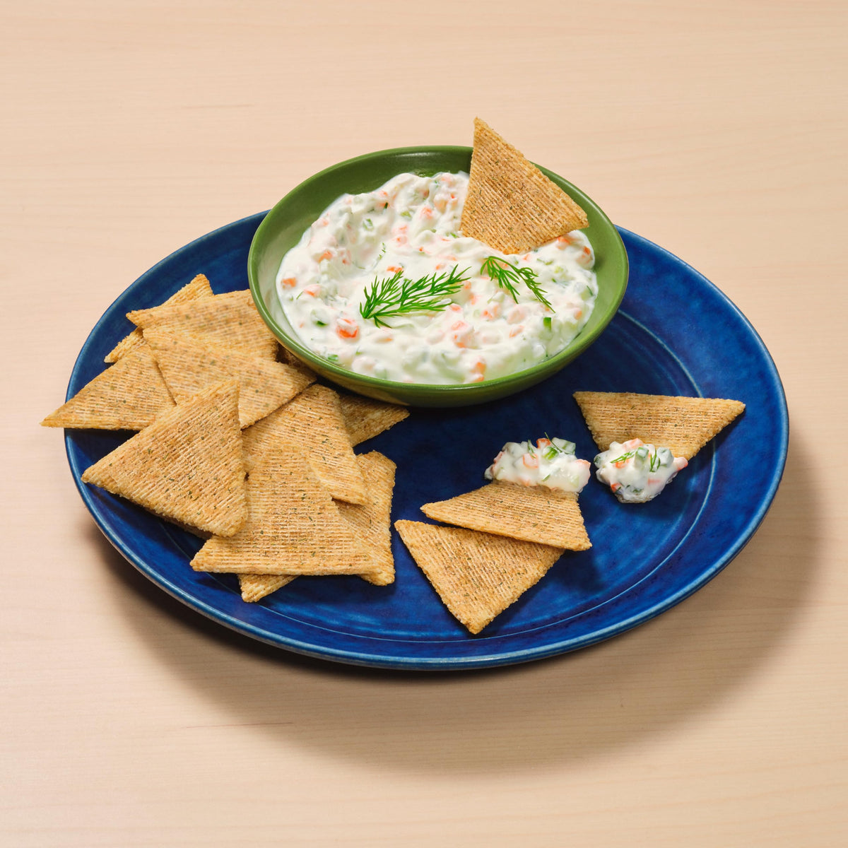 Triscuit Thin Crisps Sour Cream & Onion Whole Grain Wheat Crackers – Bulk 6 Boxes, Lunch & Party Snacks