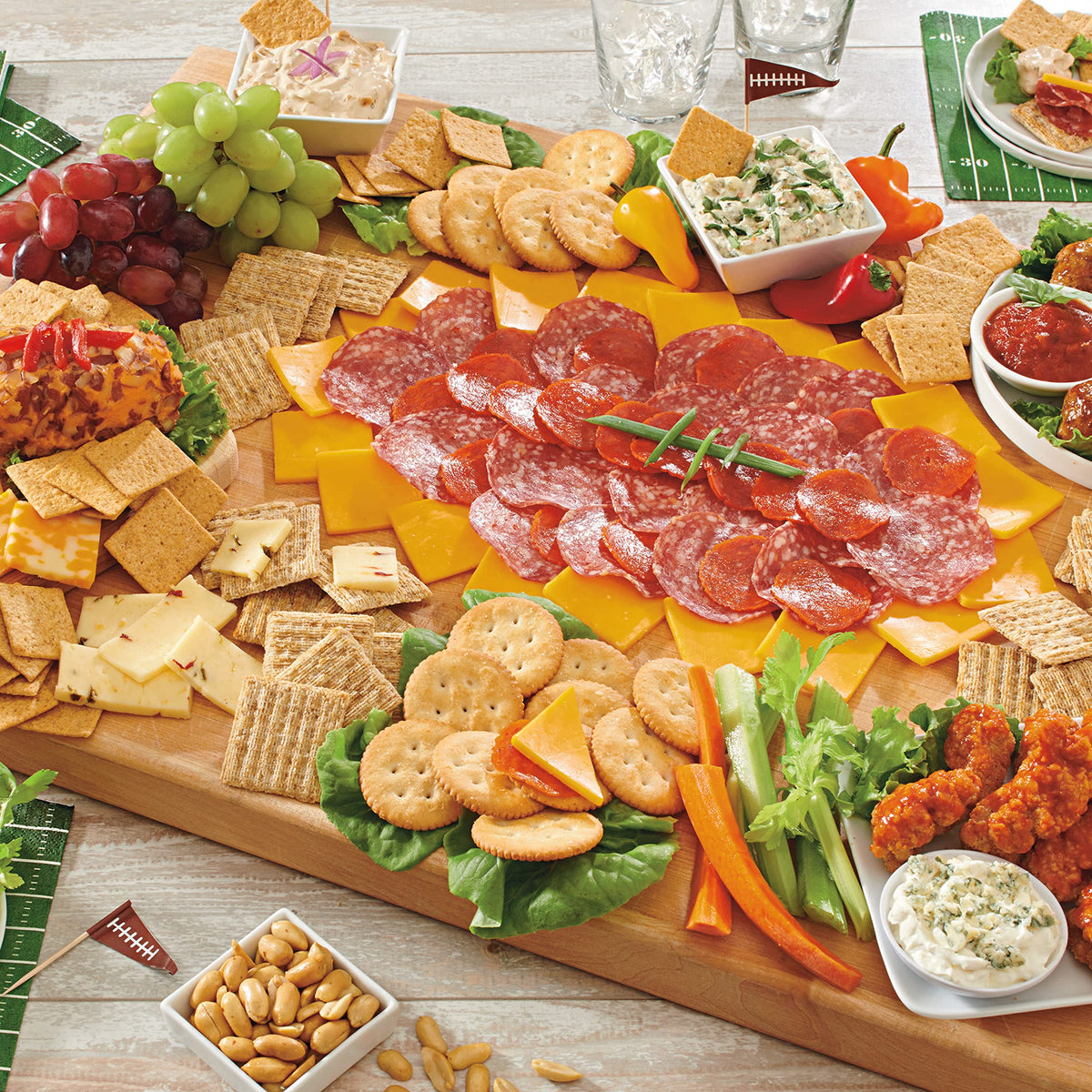Wheat Thins Sundried Tomato & Basil Snacks – Whole Grain Crackers, 6 x 8.5 oz
