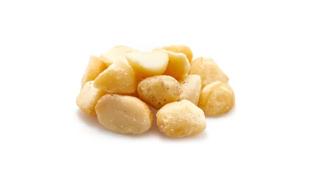 Yupik Macadamia Nuts – Medium Pieces, Raw & Unsalted, Oil-Free | Gluten-Free & Kosher | 2.2 lb